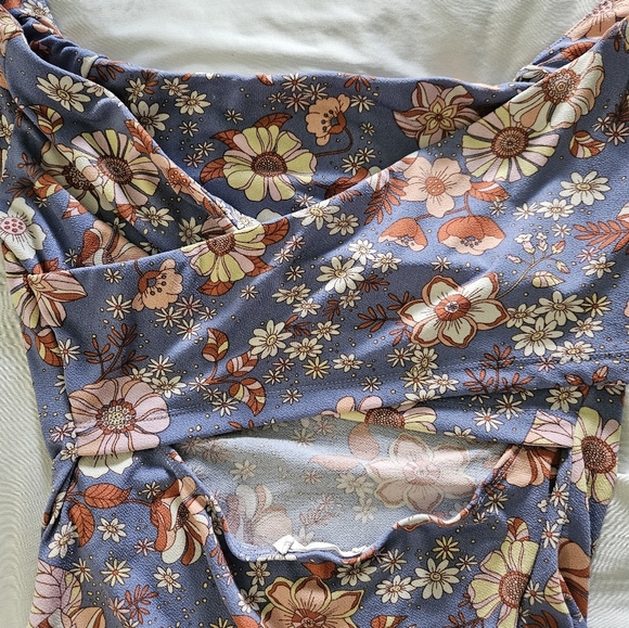 LUSH Women's Floral One Piece Bodysuit Size L - Picture 7 of 9